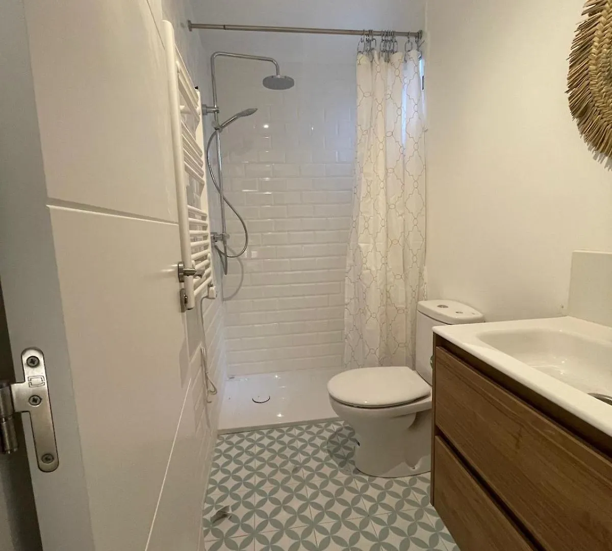 Stylish 3 Bedroom Apartment 산펠리우데기솔스