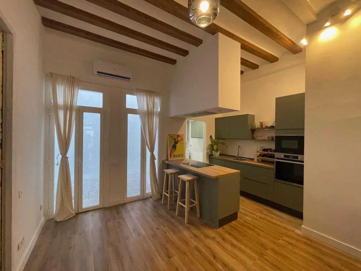 Stylish 3 Bedroom Apartment 산펠리우데기솔스