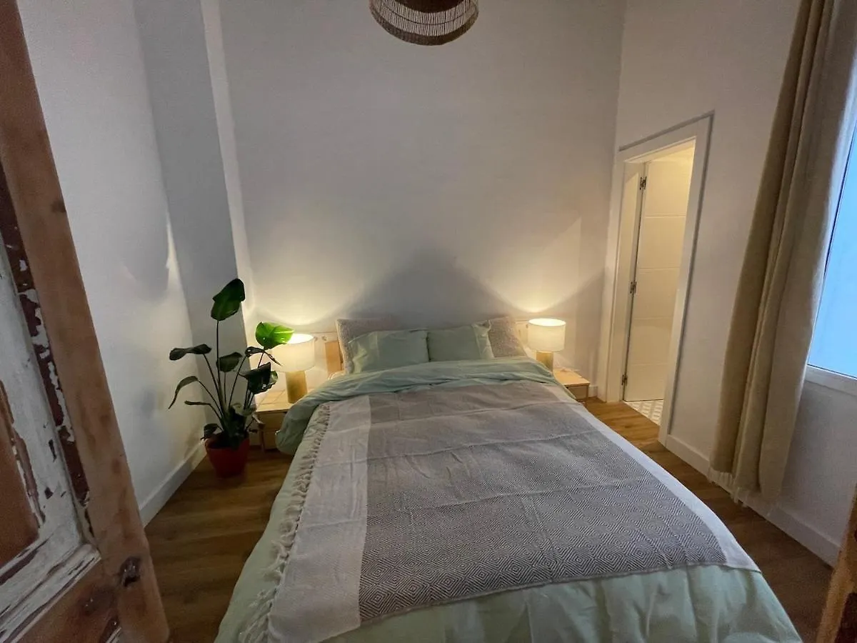 Stylish 3 Bedroom Apartment 산펠리우데기솔스