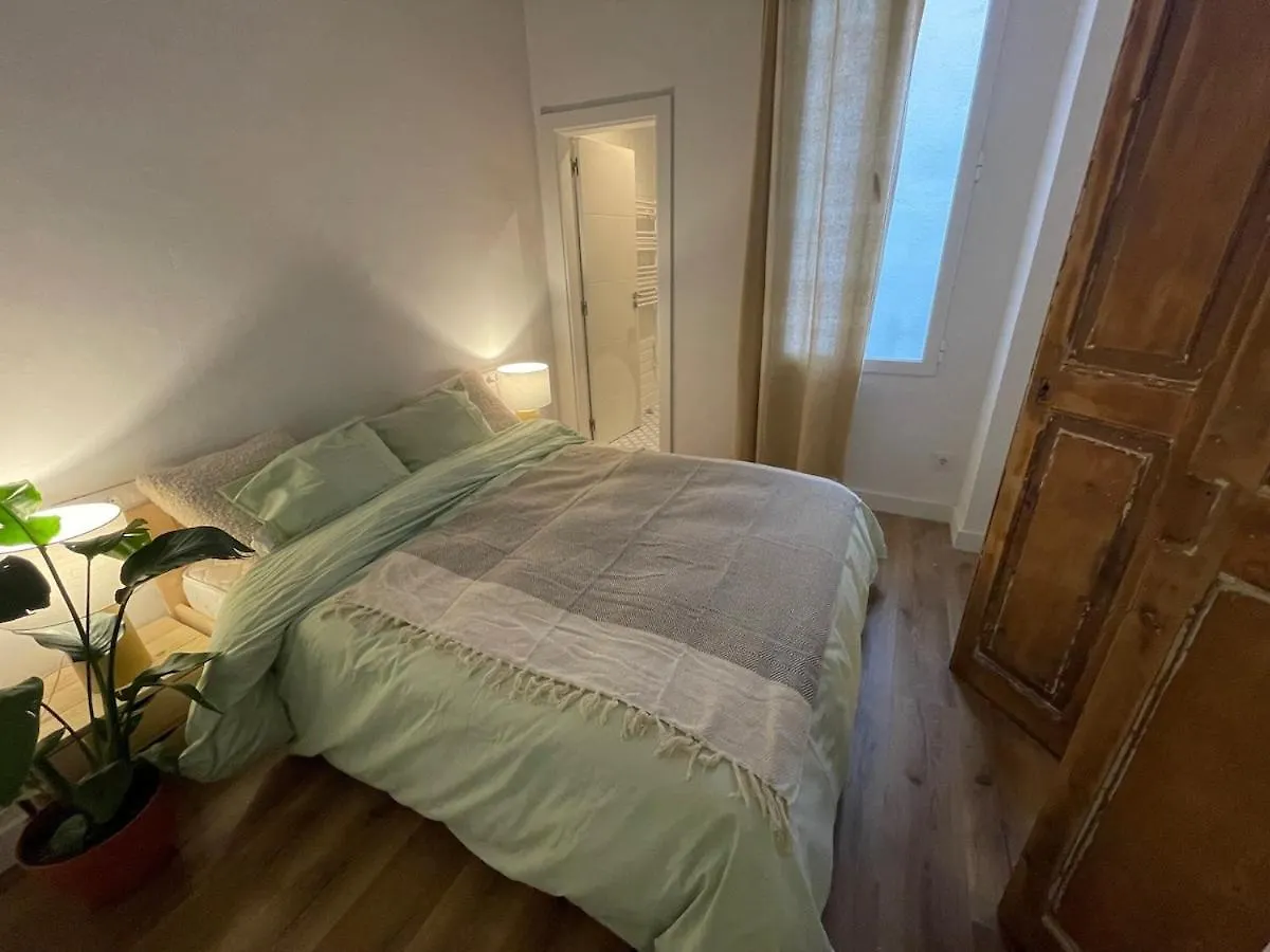 Stylish 3 Bedroom Apartment 산펠리우데기솔스